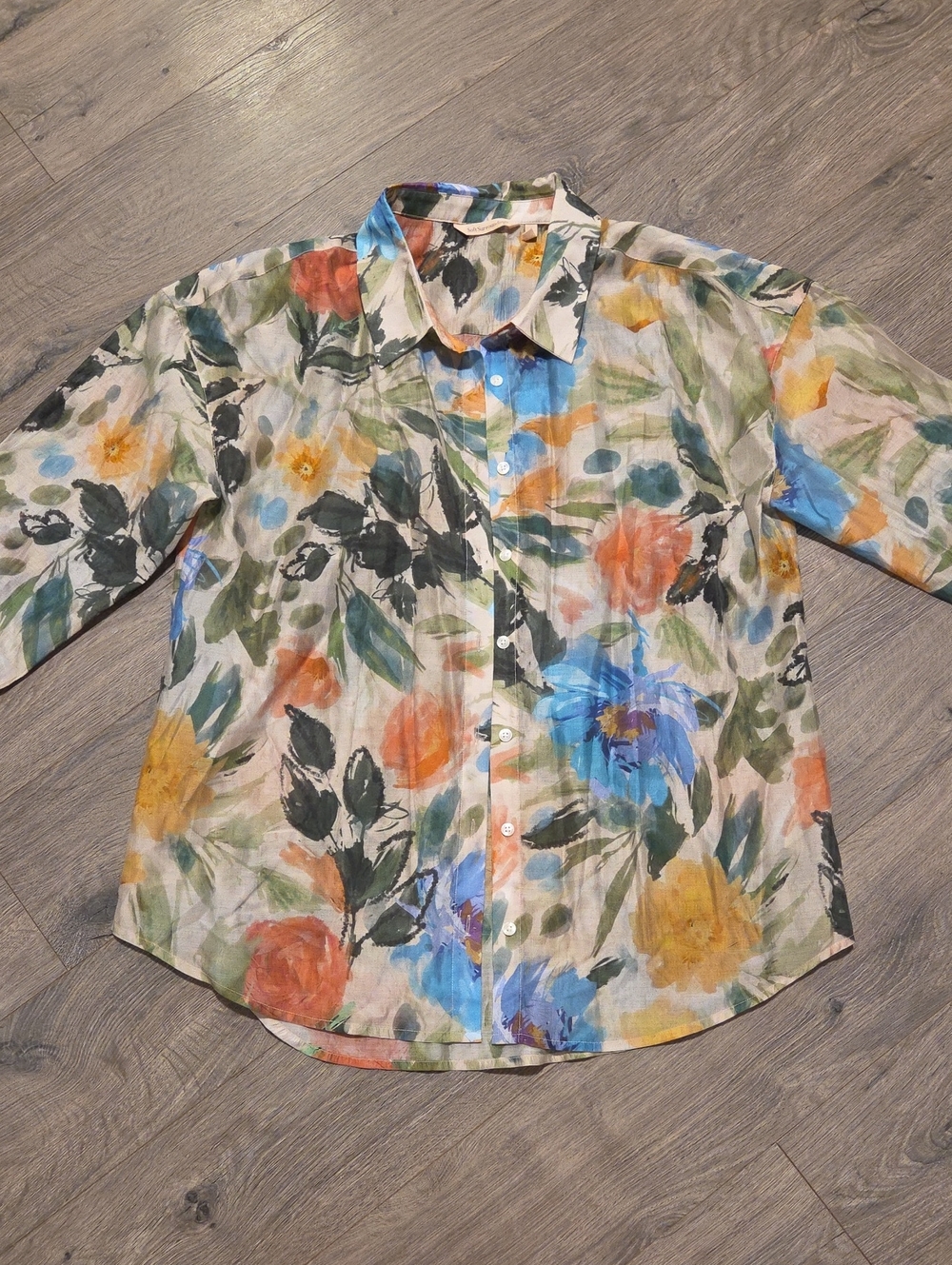 Soft Surroundings Watercolor LS Button Down Top